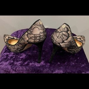 Ivanka Trump black & cream lace stiletto, no box, great shape, worn twice